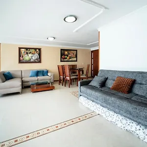  Apartamento Amplio Frente A La Playa El Rodadero